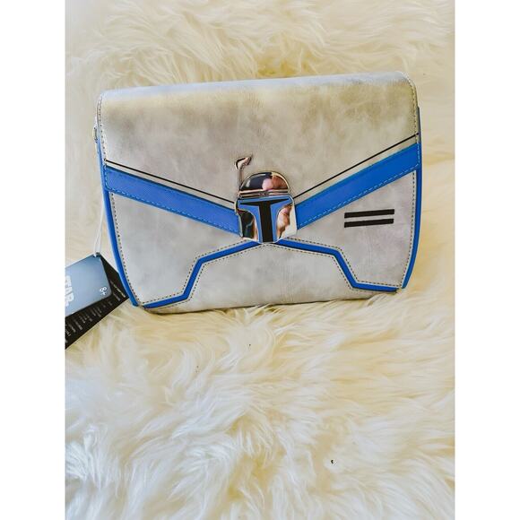 *NEW* Loungefly Star Wars Jango Fett Chain Strap Crossbody Bag - Picture 1 of 9